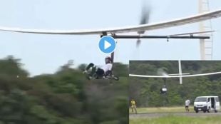 plane moving by pedaling