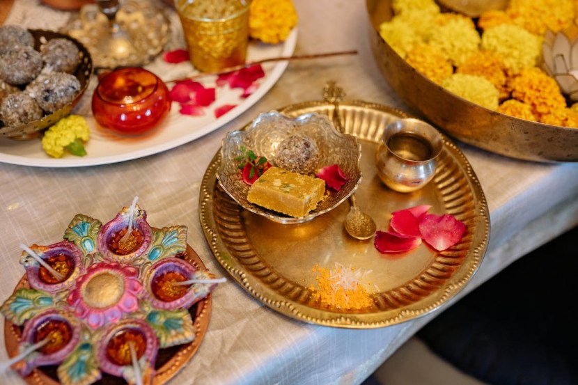 Marathi Celebrity Abroad Diwali Celebration Photos