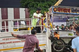 navi mumbai, municipal corporation, police, unauthorized hawkers