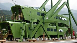 Cafe in South Korea created of two train coaches Salute artsist creativity after seeing the post