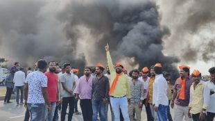 Rasta Roko continues by burning tires in Solapur