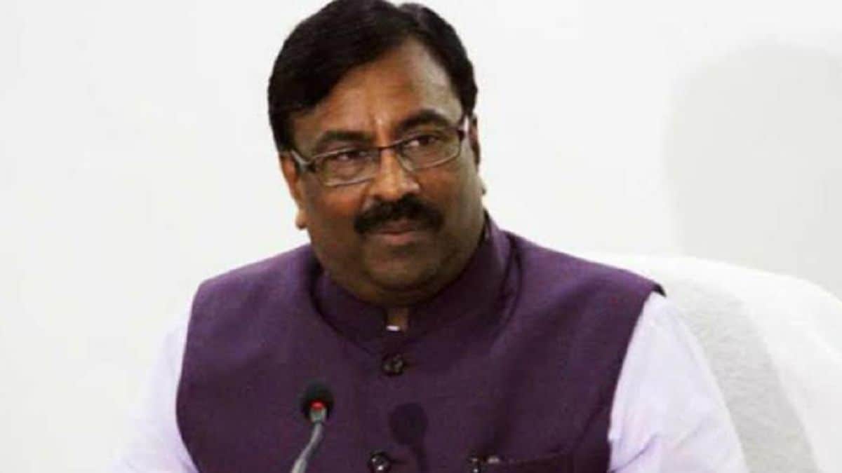expanded building of the District Court will be constructed at a cost of 60 crores