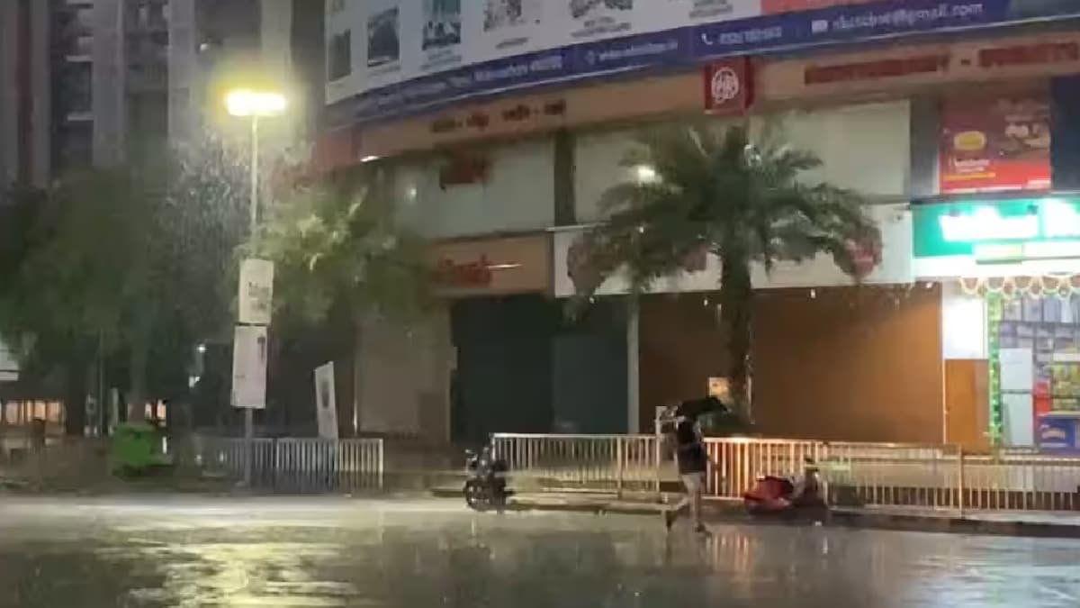 Unseasonal rain lashed the rural areas of Thane district including Mumbai