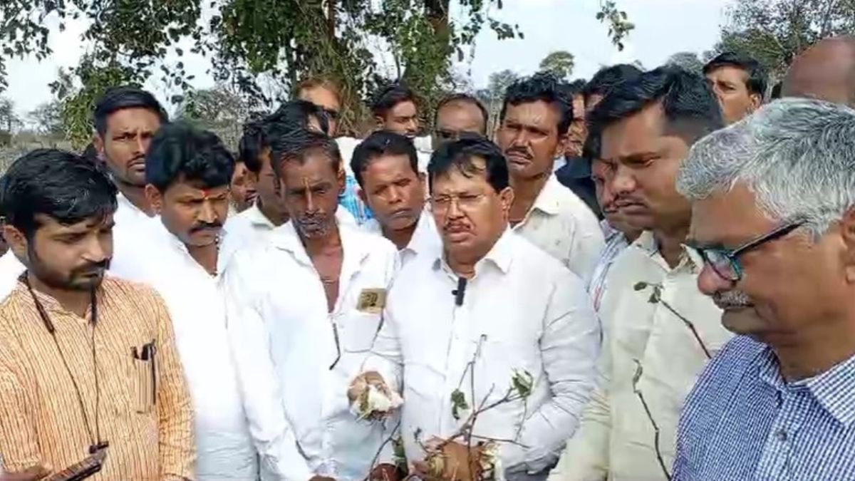 Opposition leader vijay vadettiwars warning to the government