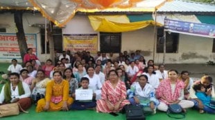 strike contract health workers Amravati