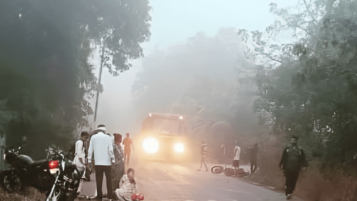 one person died three others injured accident three two-wheelers Safale Rambagh Palghar