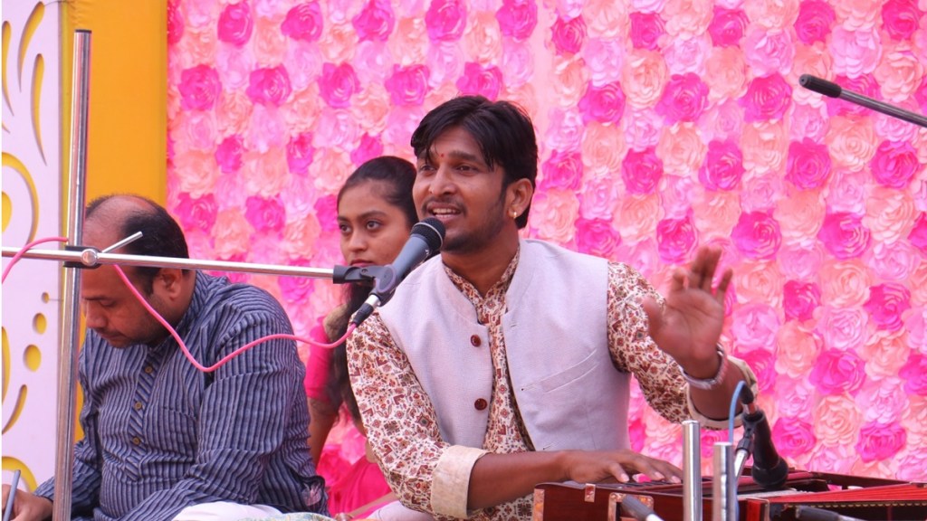 buldhana shahu pariwar, shahu pariwar organized song program, singer rahul khare