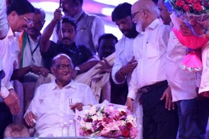 sharad pawar, uddhav thackeray shivsena leaders meet sharad pawar, shivsena leader meets sharad pawar in navi mumbai