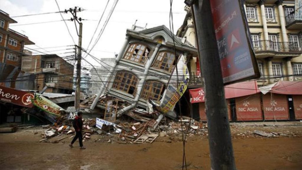 earthquake in nepal (1)
