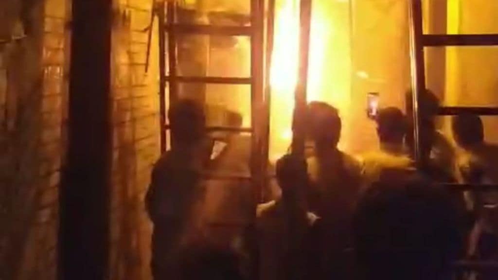 fire broke out in a slum in Bhayander