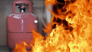 Four people injured gas cylinder explosion Chembur Colony area Wednesday morning mumbai