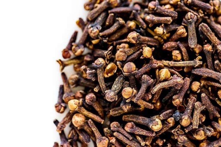 health-benefits-of-clove