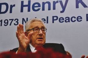 henry kissinger died marathi