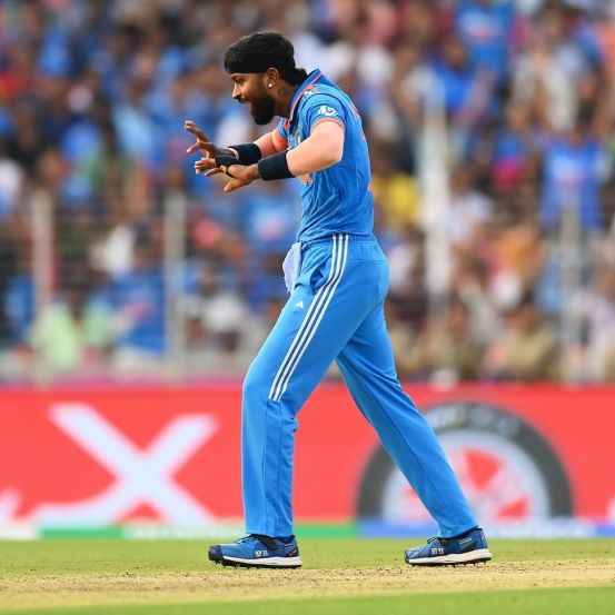 ipl-2024-hardik-pandya-in-mi-for-15-cr