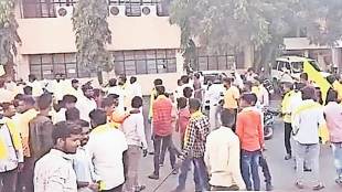 stone pelting at dhangar reservation protest dhangar reservation protesters vandalise Jalna collector s office