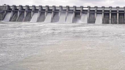 supreme court refuse to stay on water release in jayakwadi dam