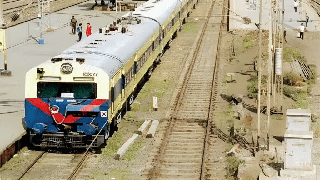 Badnera-Nashik Diwali Special MEMU run end of November overwhelming response passengers