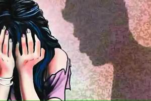 minor girl kidnapped from chhattisgarh rape by railway head constable