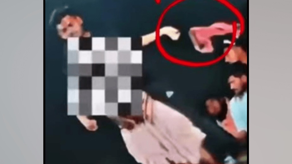 Viral video young woman obscene dance nakadongari village bhandara