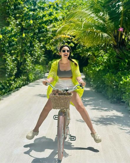 parineeti chopra maldives trip with her mother in law