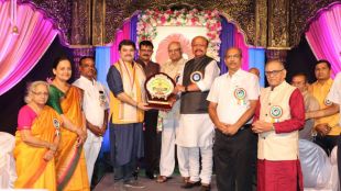 Vishnudas Bhave award to Prashant Damle