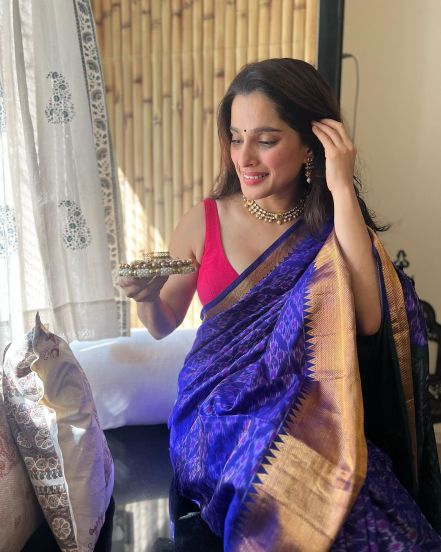 priya-bapat-with-nawazuddin