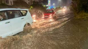 pune receives heavy rain with thunderstorm