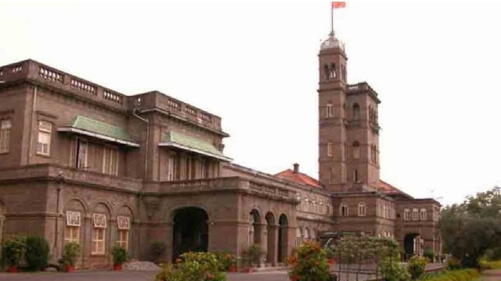 An offensive text about the Prime Minister was written on the wall of the hostel in Pune University pune print news