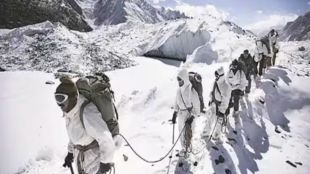 Hot hats from Pune for soldiers in Siachen