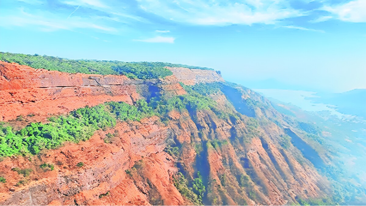 Vaibhav Mangle experience travelling Culture discovery journey