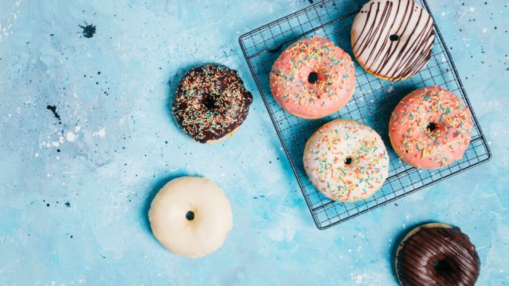 Australia woman stoles ten thousand donuts