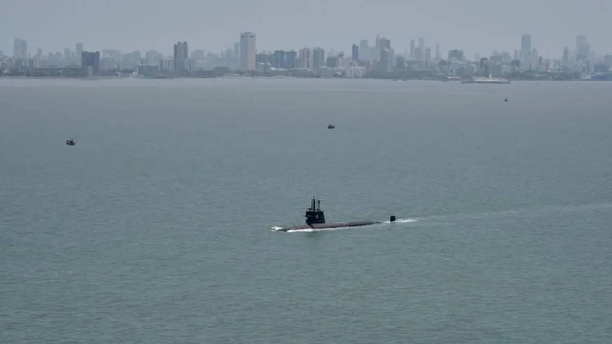 Submarine