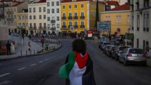 Palestine Flag women in atlanta