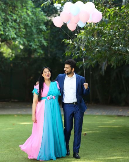 Sai Lokur Maternity Photoshoot