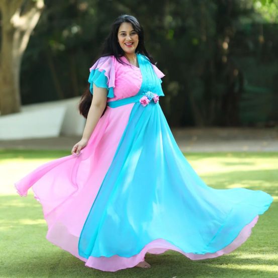 Sai Lokur Maternity Photoshoot