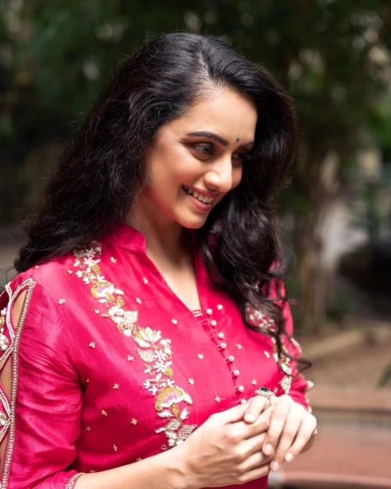 Actress Shruti Marathe 