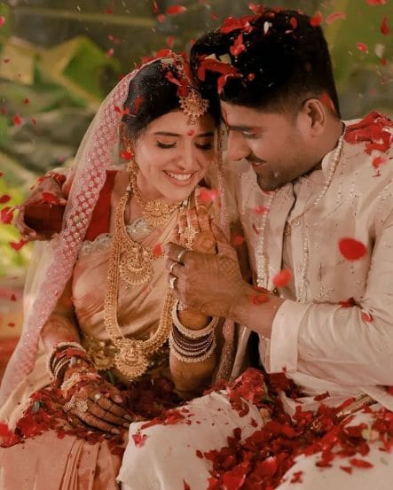 actress chitra shukla IFS vaibhav upadhyay wedding