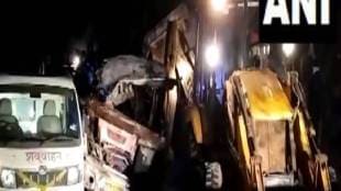 bus catches fire dumper truck in guna madhya pradesh