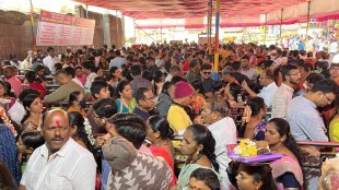 kolhapur shri mahalaxmi temple crowd news in marathi, kolhapur tourists news in marathi