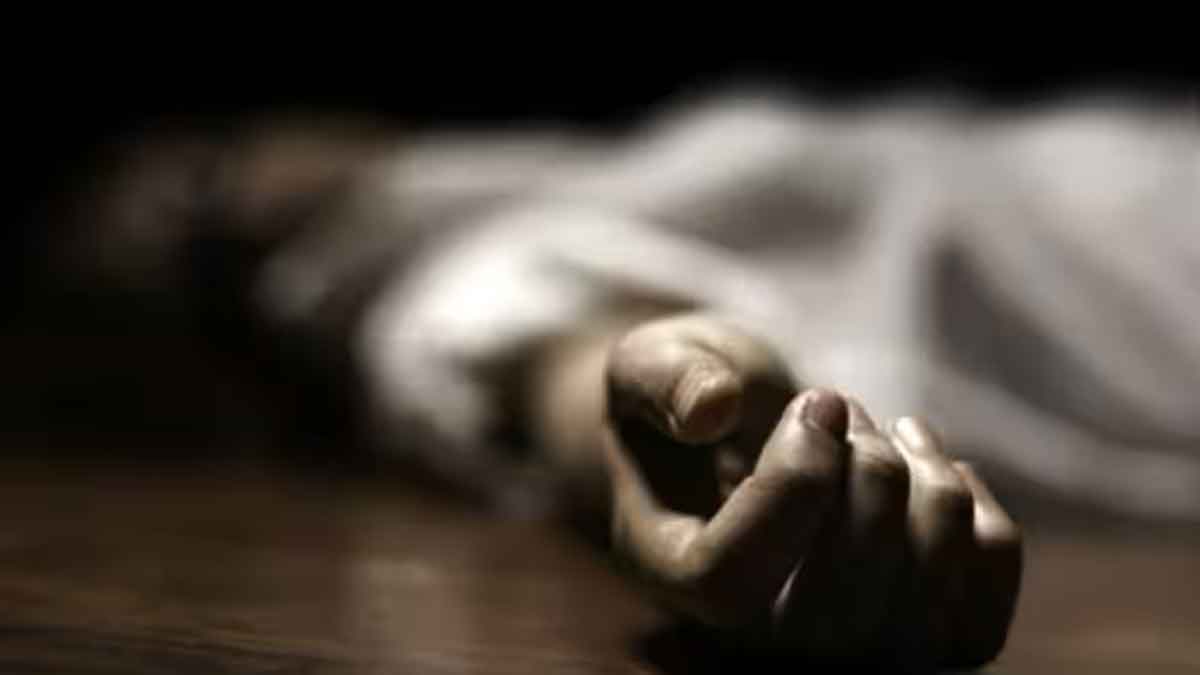 Mns women wing leader dies in kalyan after 80 percent burns in cylinder blast