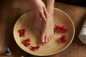 homemade DIY pedicure hack