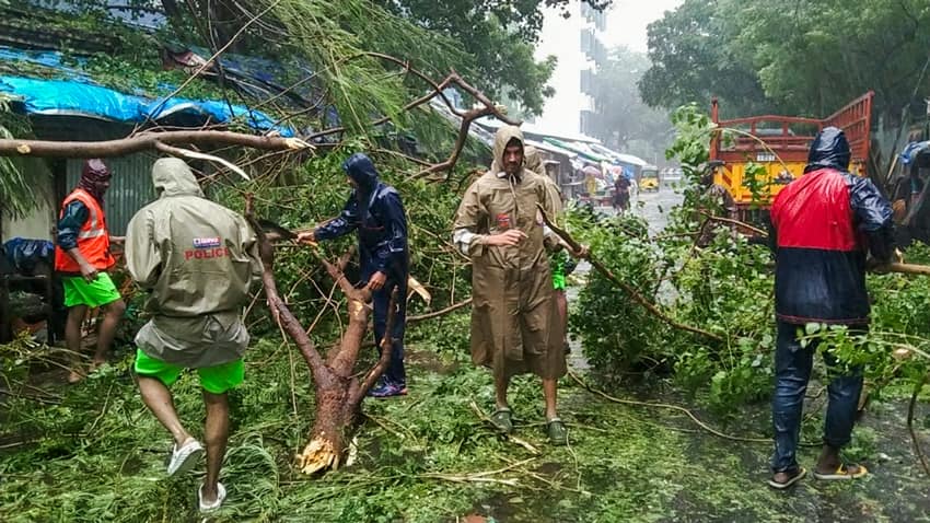 cyclone michaung tracker