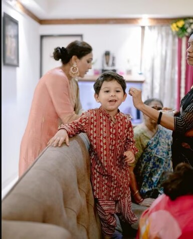 जवळचे नातेवाईक व मित्रपरिवाराच्या उपस्थितीत मुक्ती व कुणालचा लग्नसोहळा पार पडला.
