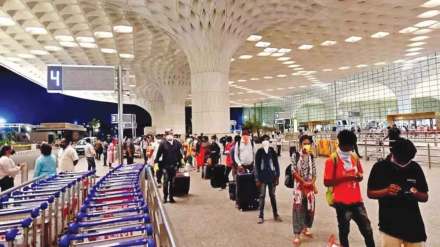 over 44 lakh passengers travel from mumbai airport