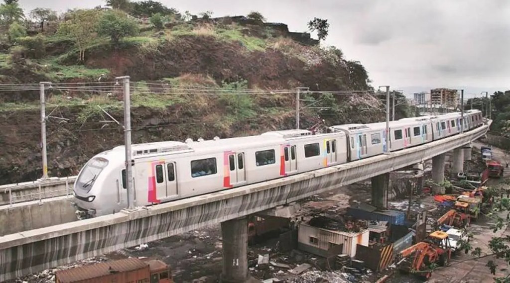mumbai metro 1 crosses 90 crore passenger mark