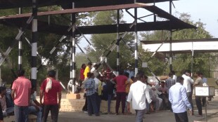 Activists protest graveyard small shopkeepers bulldozed without warning Arvi