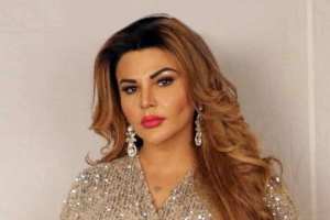 rakhi sawant moves bombay hc to quash the fir filed by model