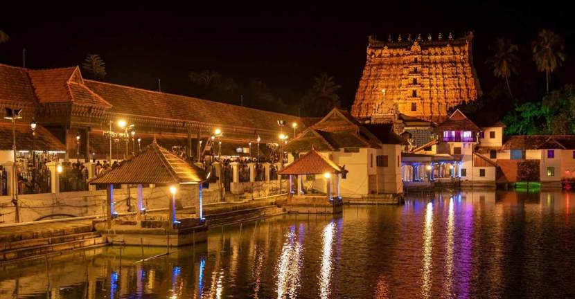 पद्मनाभ स्वामी मंदिरात भगवान महाविष्णूची सोन्याची मूर्ती असून त्याची साधारण किंमत ५०० कोटी रुपये इतकी आहे.