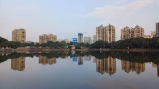 laser show, upvan lake, theme