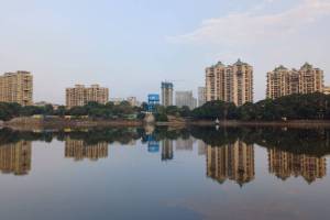 laser show, upvan lake, theme